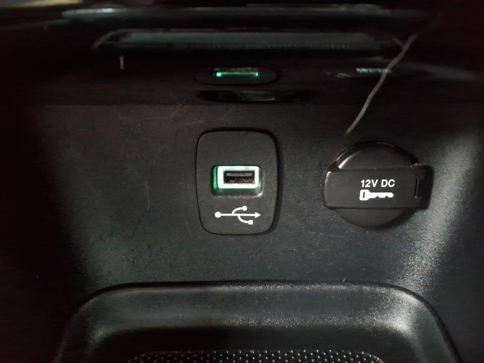 2013 Chrysler 200 Limited