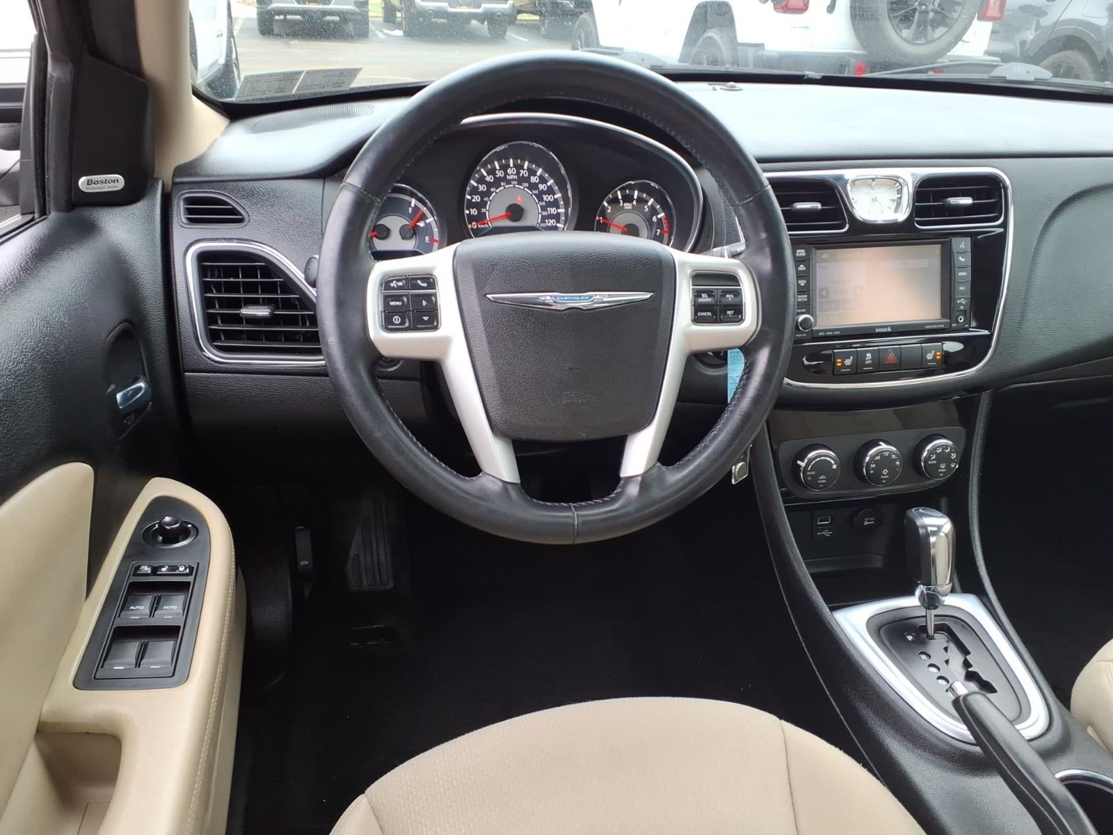 2013 Chrysler 200 Limited