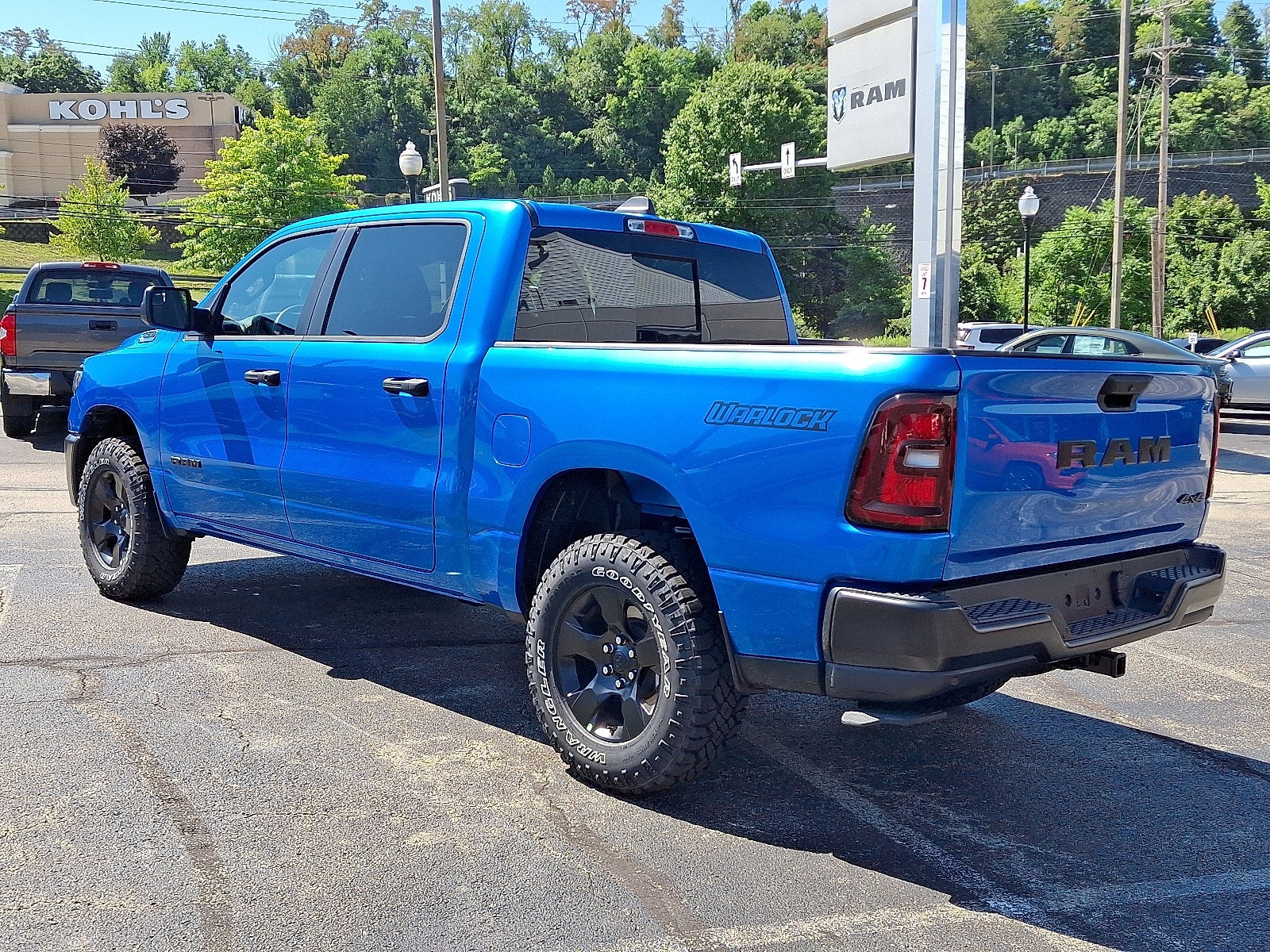 2026 RAM 1500 RAM 1500 WARLOCK CREW CAB 4X4 5'7' BOX