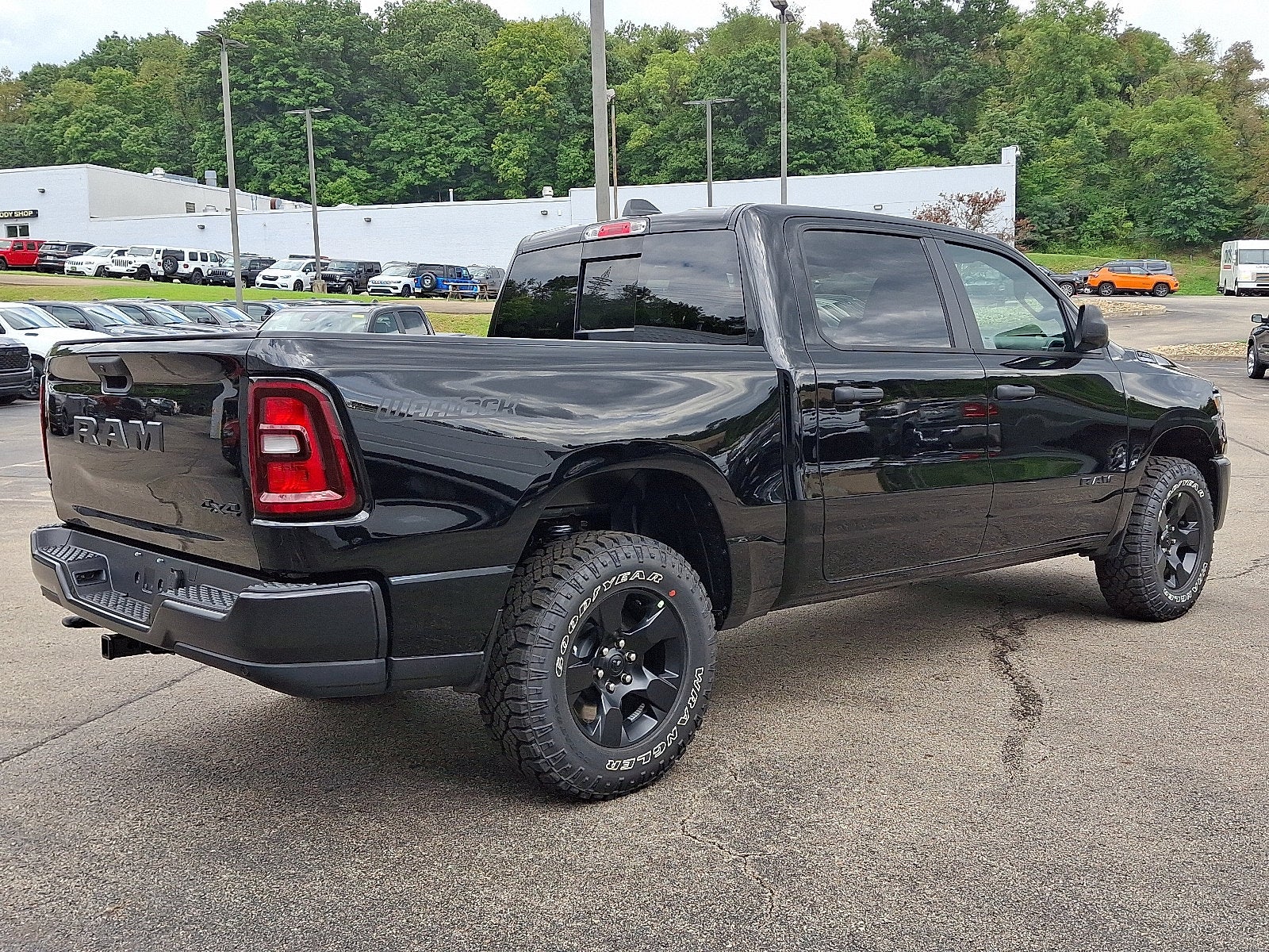 2026 RAM 1500 RAM 1500 WARLOCK CREW CAB 4X4 5'7' BOX