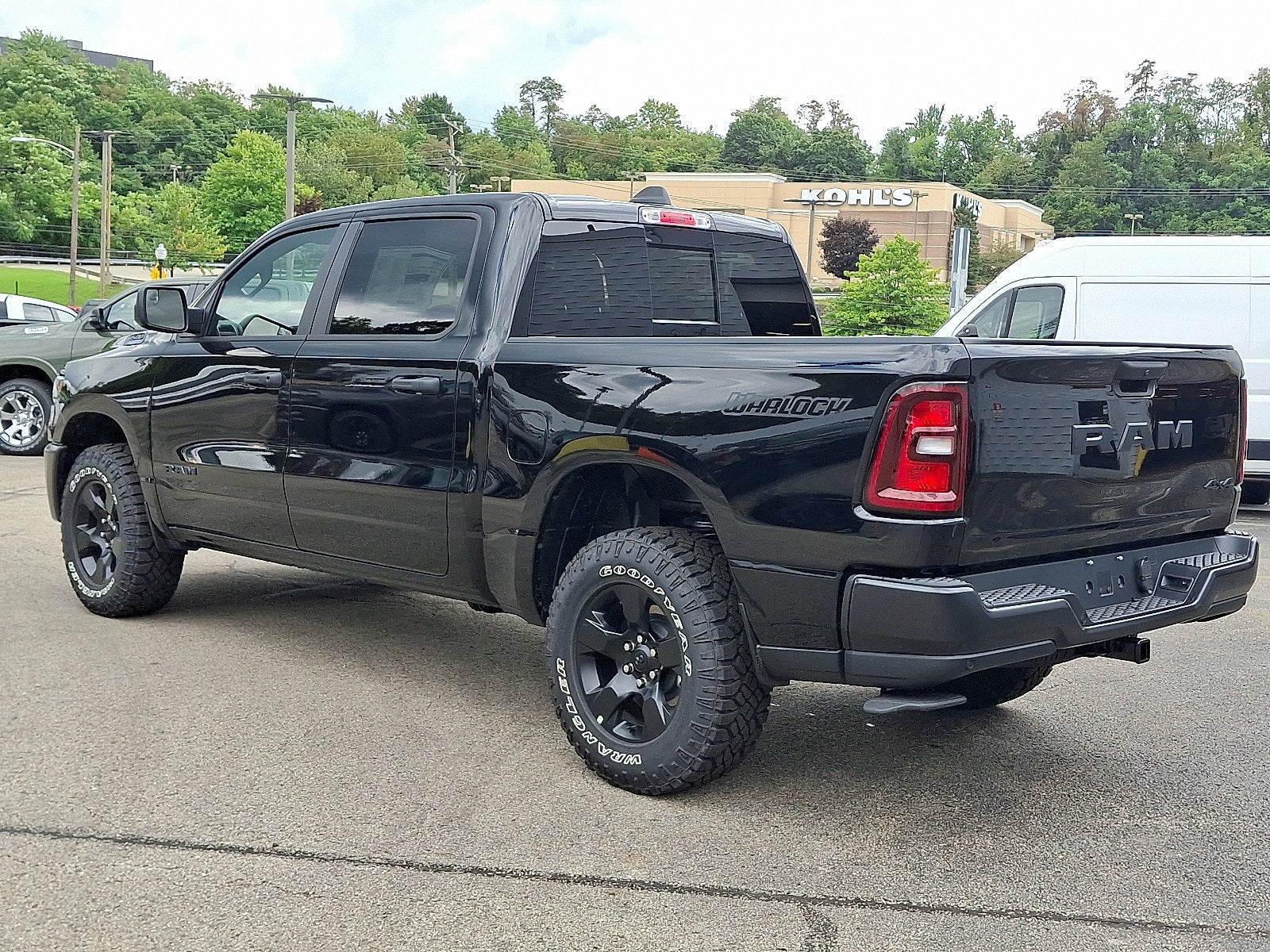2026 RAM 1500 RAM 1500 WARLOCK CREW CAB 4X4 5'7' BOX