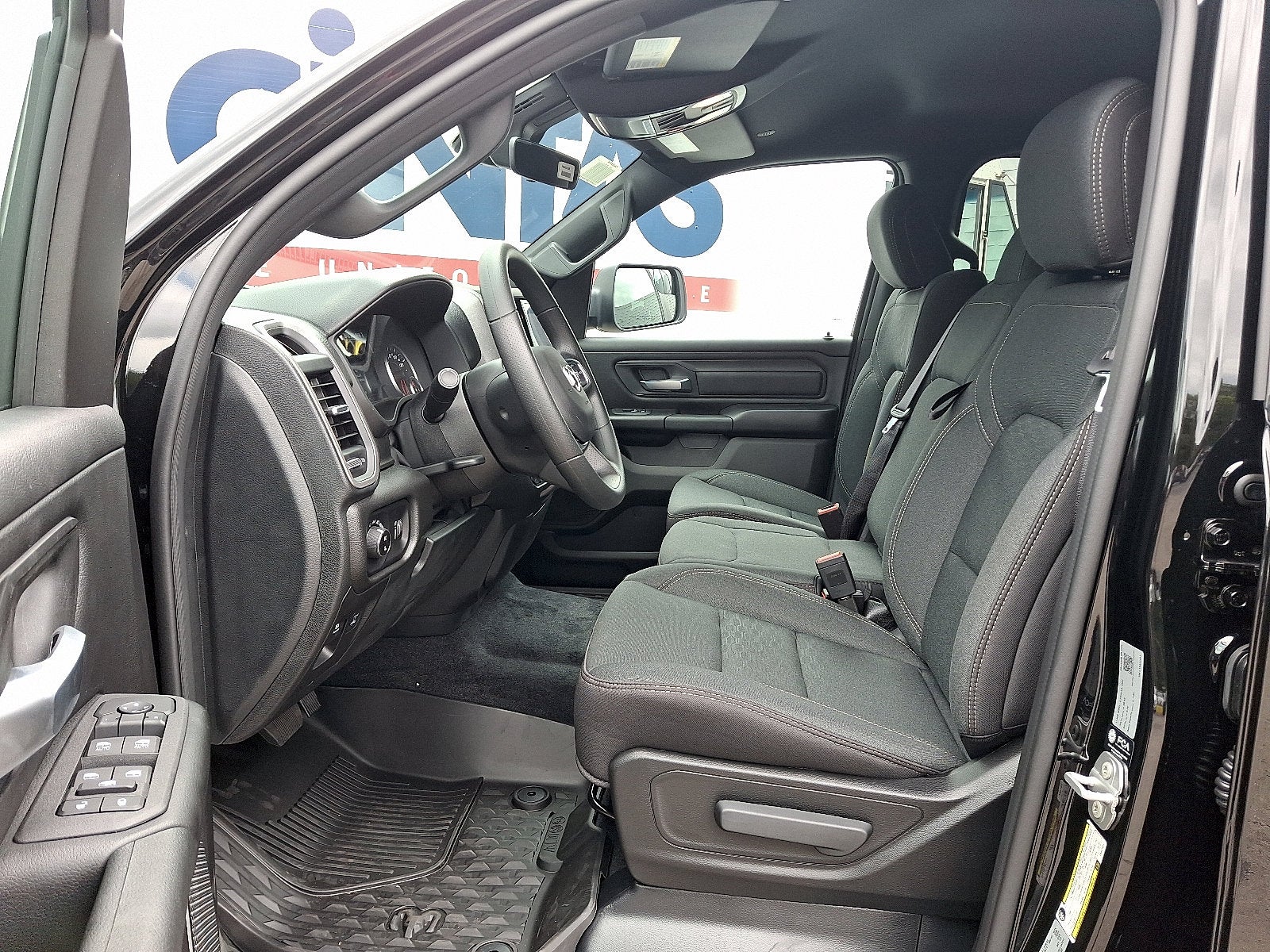 2026 RAM 1500 RAM 1500 WARLOCK CREW CAB 4X4 5'7' BOX
