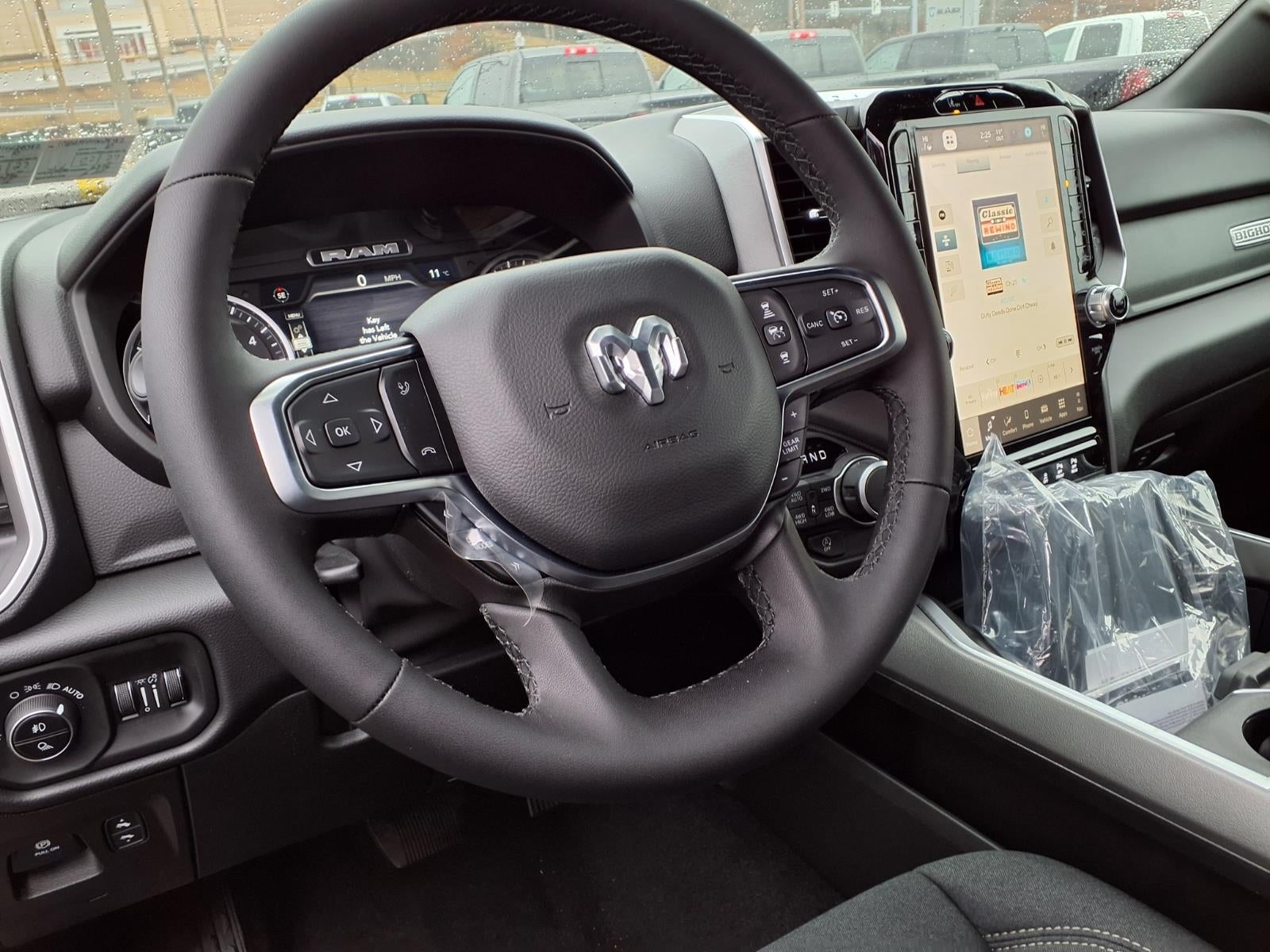 2026 RAM 1500 RAM 1500 BIG HORN CREW CAB 4X4 5'7' BOX