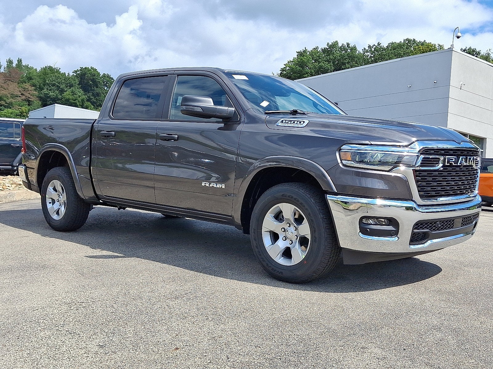 2027 RAM 1500 RAM 1500 BIG HORN CREW CAB 4X4 5'7' BOX