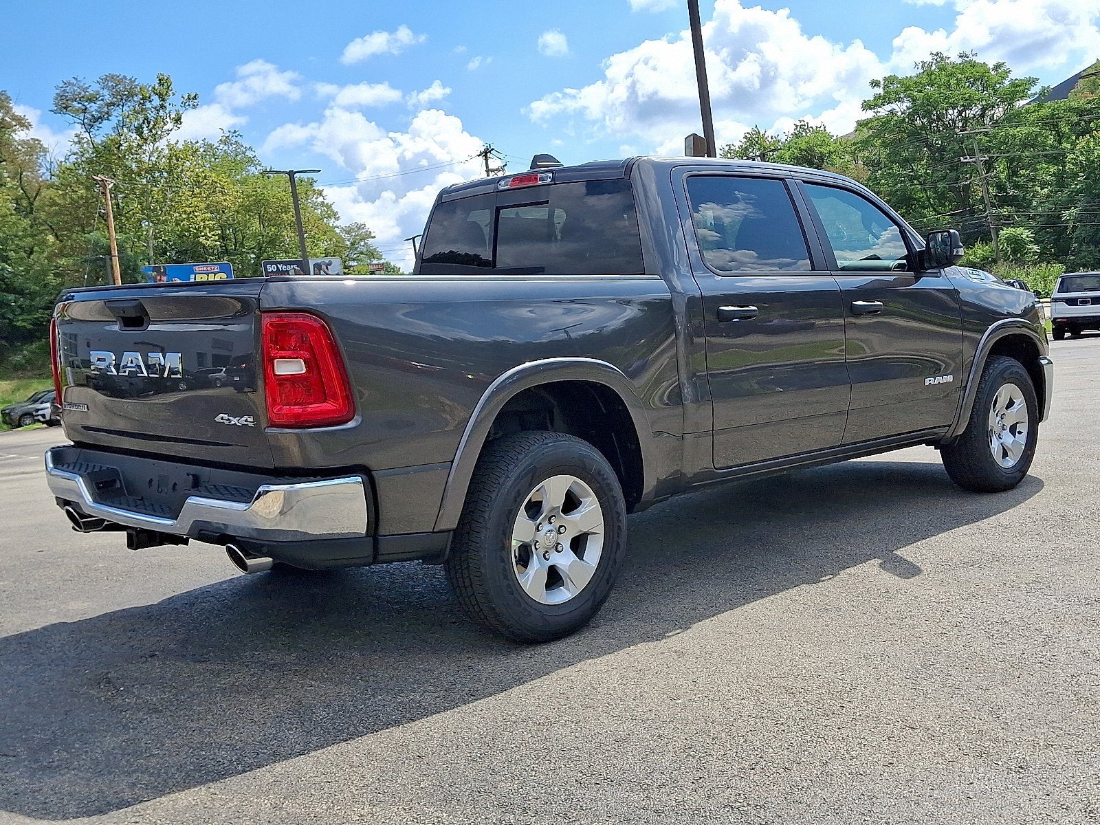 2027 RAM 1500 RAM 1500 BIG HORN CREW CAB 4X4 5'7' BOX