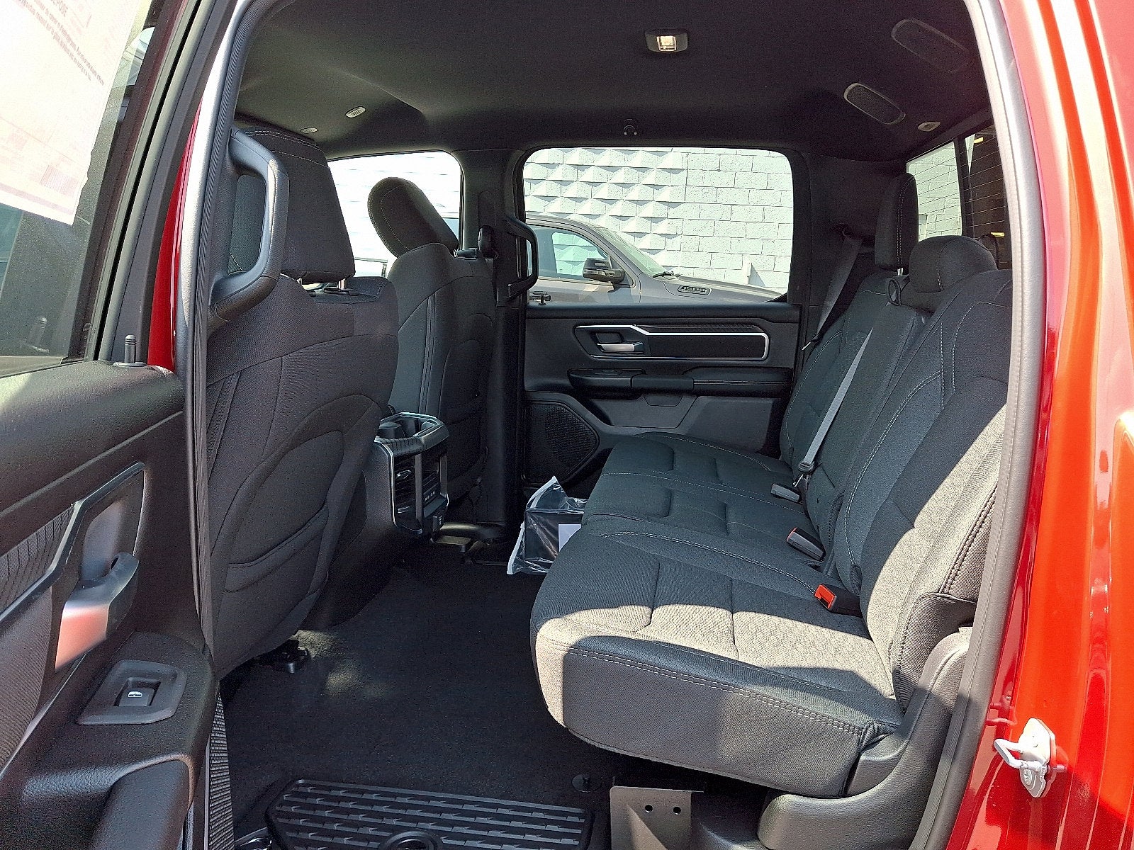 2027 RAM 1500 RAM 1500 BIG HORN CREW CAB 4X4 5'7' BOX