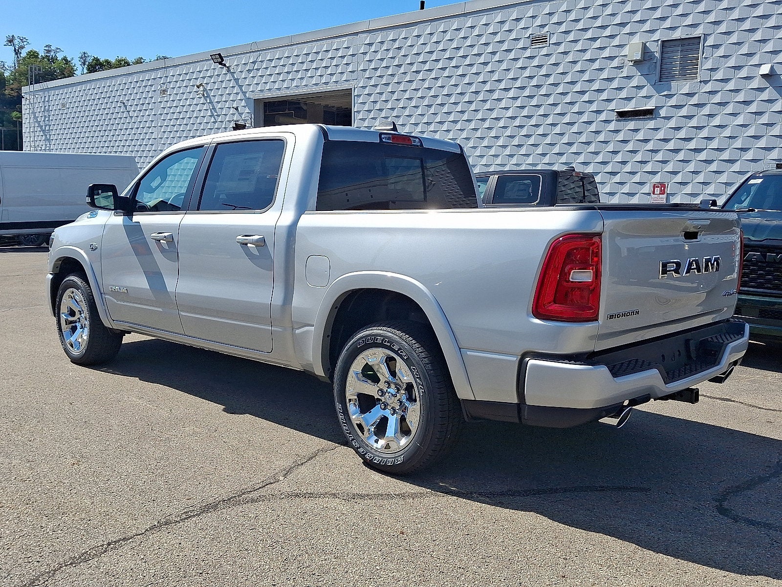 2027 RAM 1500 RAM 1500 BIG HORN CREW CAB 4X4 5'7' BOX