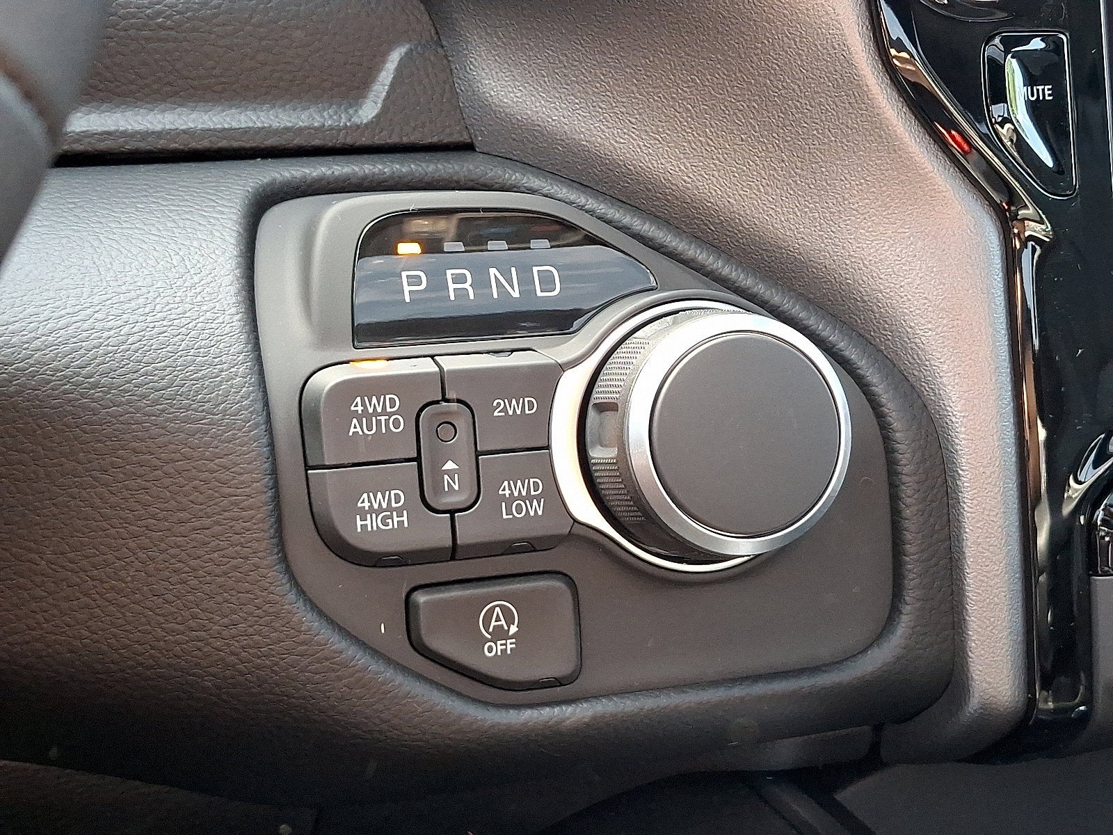 2027 RAM 1500 RAM 1500 BIG HORN CREW CAB 4X4 5'7' BOX