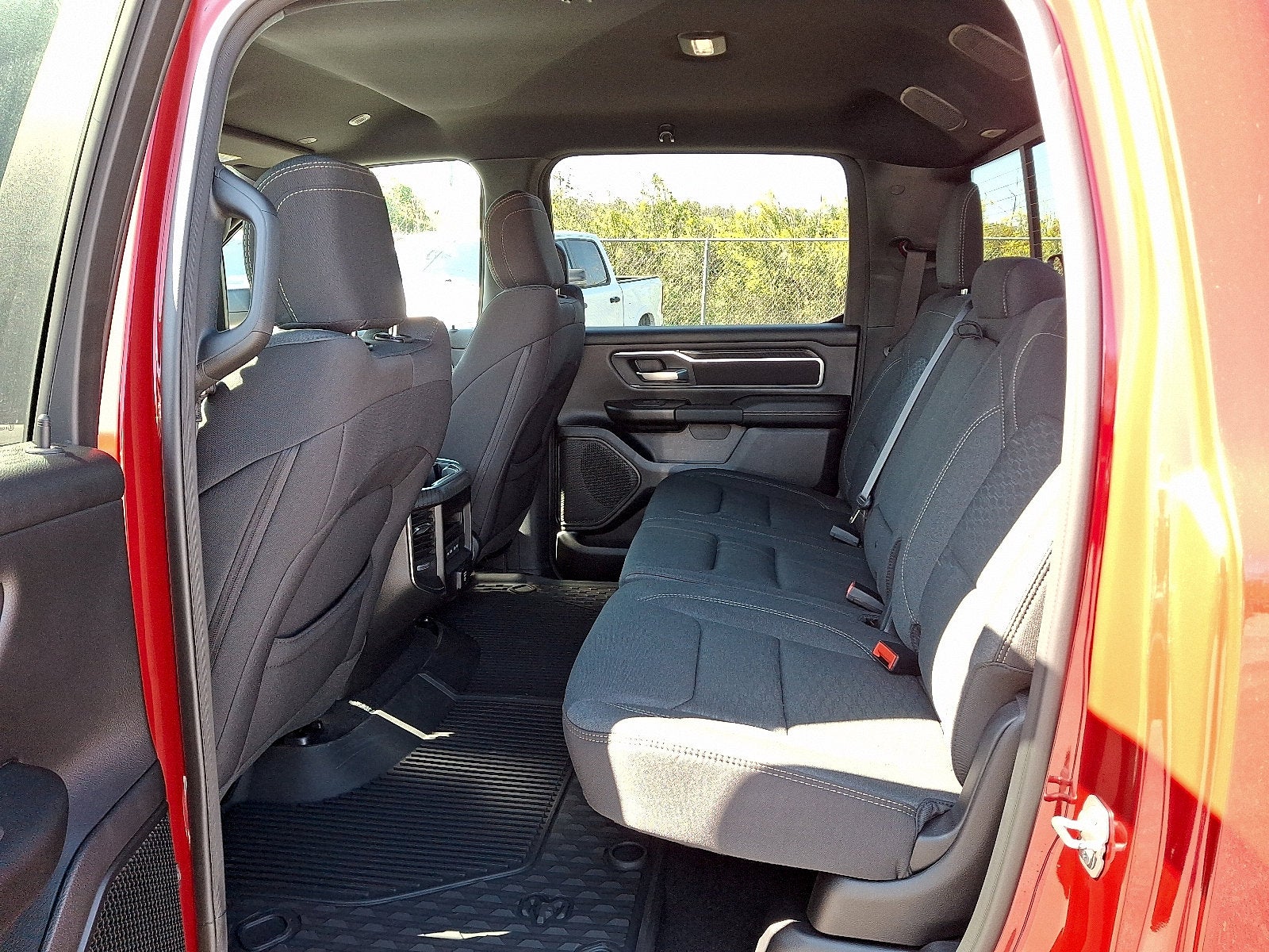 2027 RAM 1500 RAM 1500 BIG HORN CREW CAB 4X4 5'7' BOX