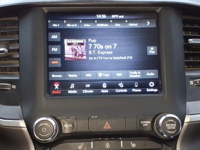 2021 RAM 1500 Big Horn Crew Cab 4x4 5'7' Box