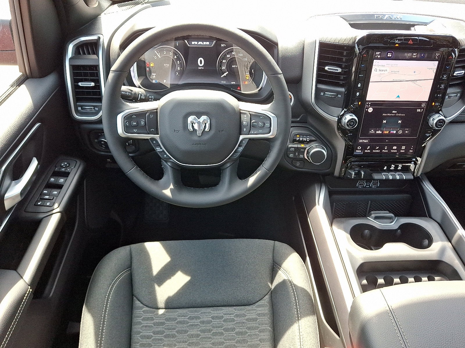2027 RAM 1500 RAM 1500 BIG HORN CREW CAB 4X4 5'7' BOX