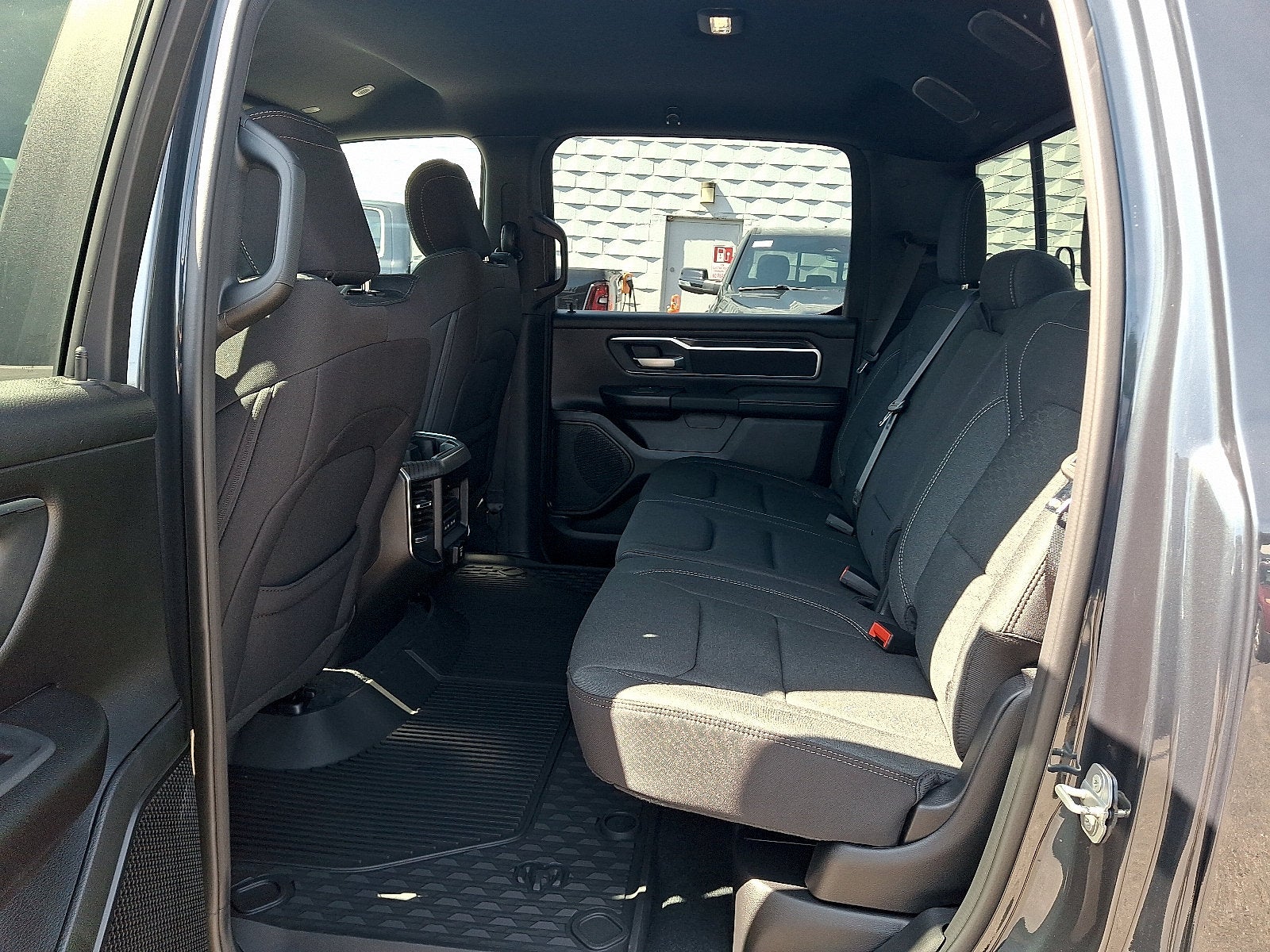 2027 RAM 1500 RAM 1500 BIG HORN CREW CAB 4X4 5'7' BOX