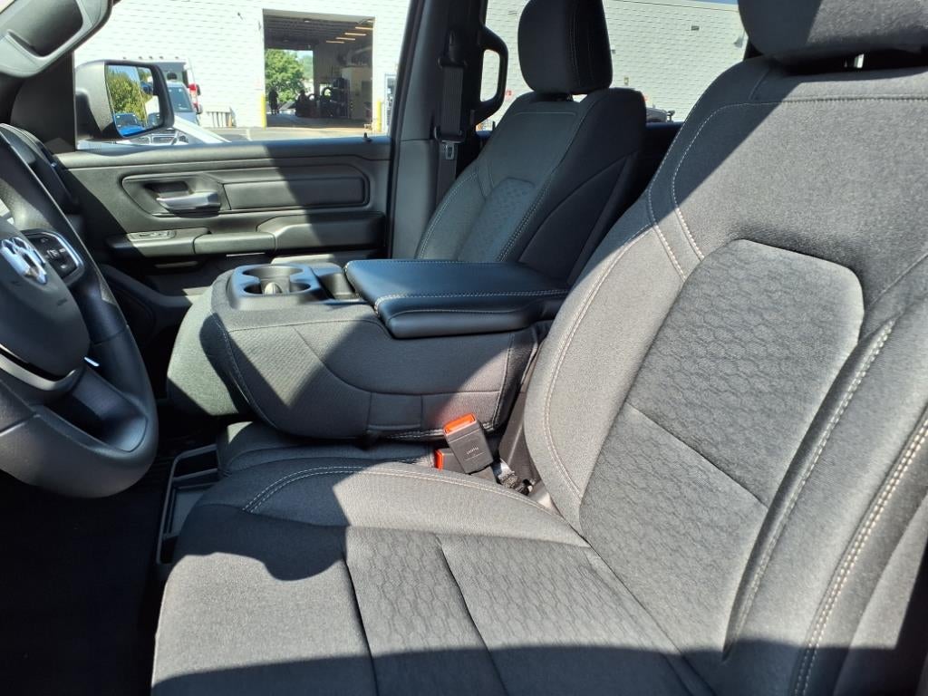 2026 RAM 1500 RAM 1500 WARLOCK CREW CAB 4X4 5'7' BOX