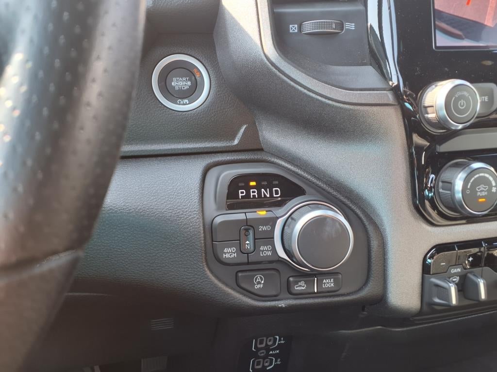 2026 RAM 1500 RAM 1500 WARLOCK CREW CAB 4X4 5'7' BOX