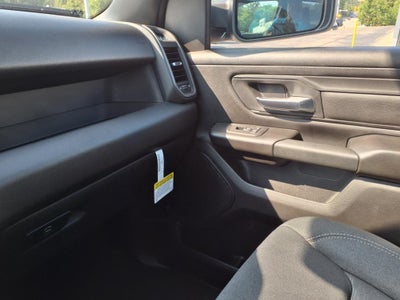 2026 RAM 1500 RAM 1500 WARLOCK CREW CAB 4X4 5'7' BOX