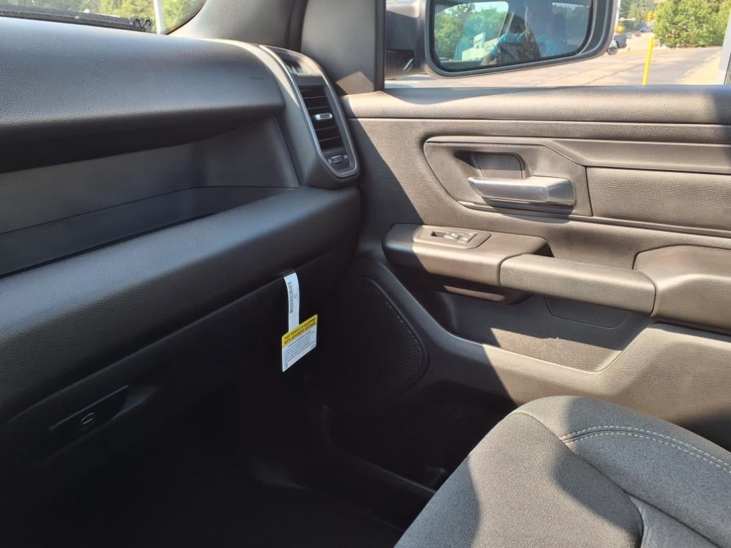 2026 RAM 1500 RAM 1500 WARLOCK CREW CAB 4X4 5'7' BOX