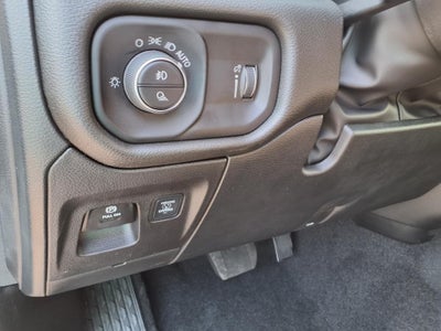 2026 RAM 1500 RAM 1500 WARLOCK CREW CAB 4X4 5'7' BOX