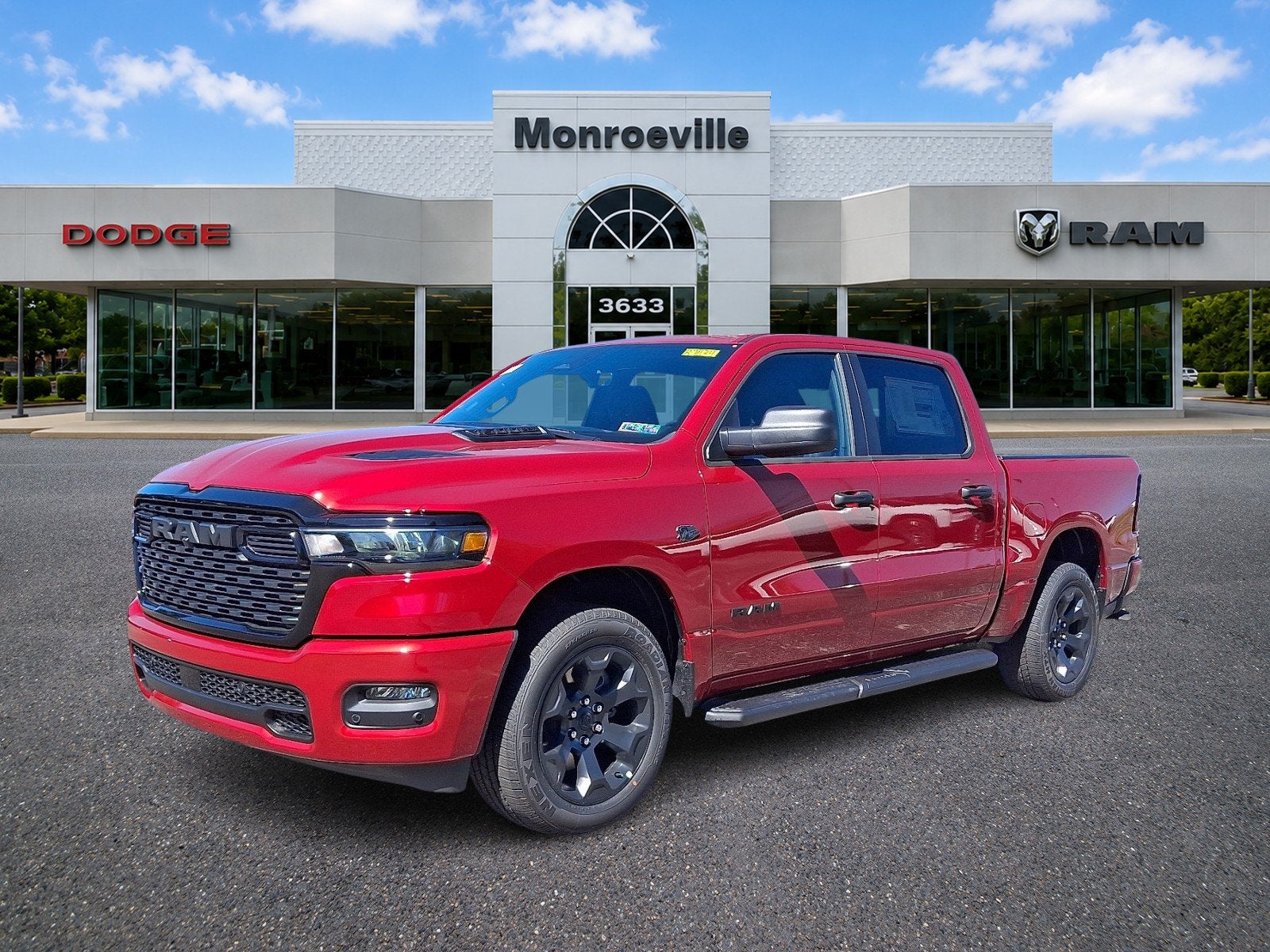 2027 RAM 1500 RAM 1500 EXPRESS CREW CAB 4X4 5'7' BOX