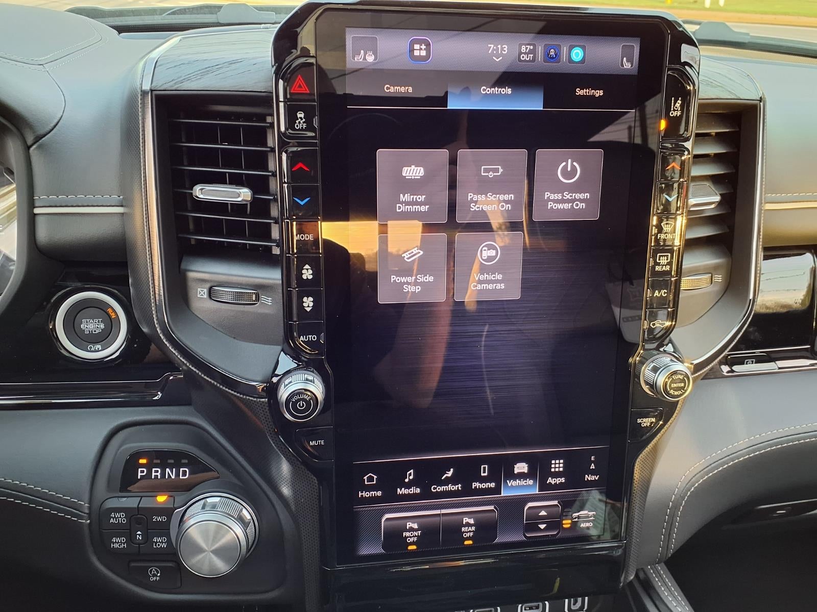 2026 RAM 1500 RAM 1500 LIMITED CREW CAB 4X4 5'7' BOX