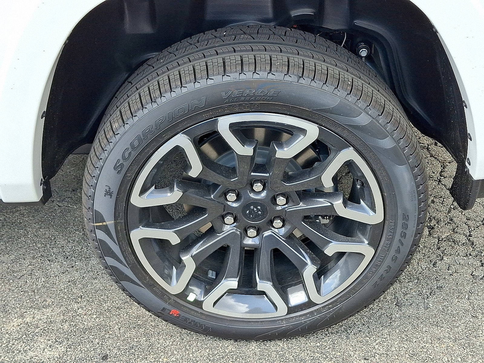 2027 RAM 1500 RAM 1500 LIMITED CREW CAB 4X4 5'7' BOX