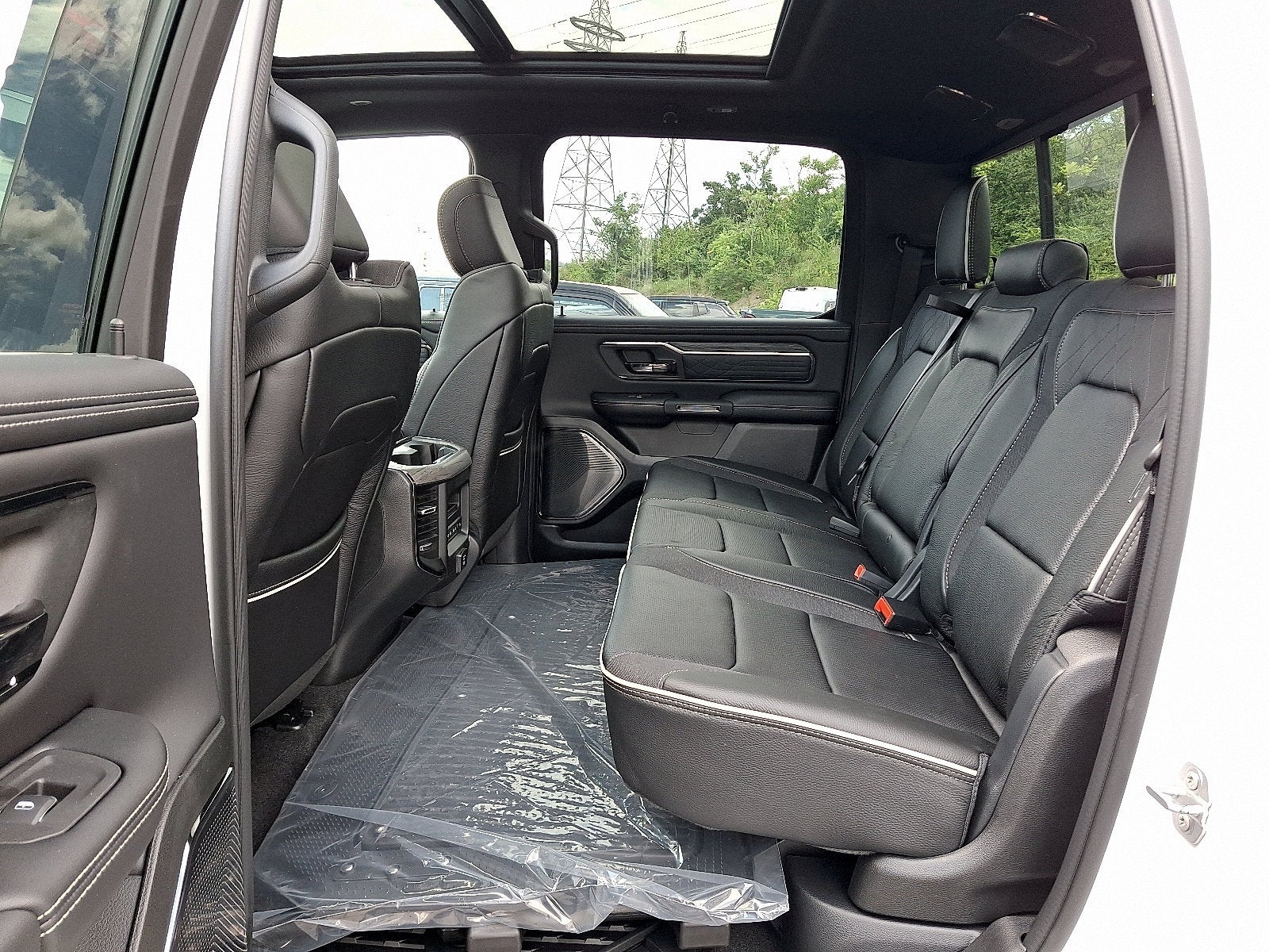 2027 RAM 1500 RAM 1500 LIMITED CREW CAB 4X4 5'7' BOX