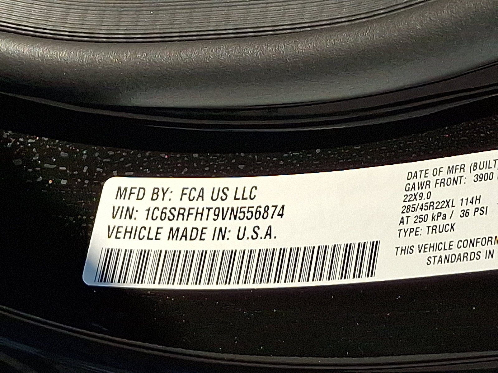 2027 RAM 1500 RAM 1500 LIMITED CREW CAB 4X4 5'7' BOX