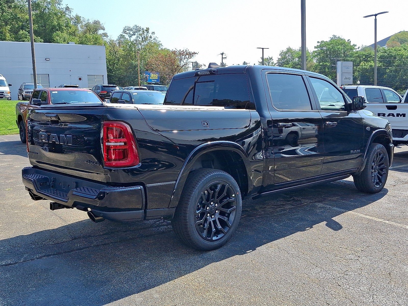 2027 RAM 1500 RAM 1500 LIMITED CREW CAB 4X4 5'7' BOX