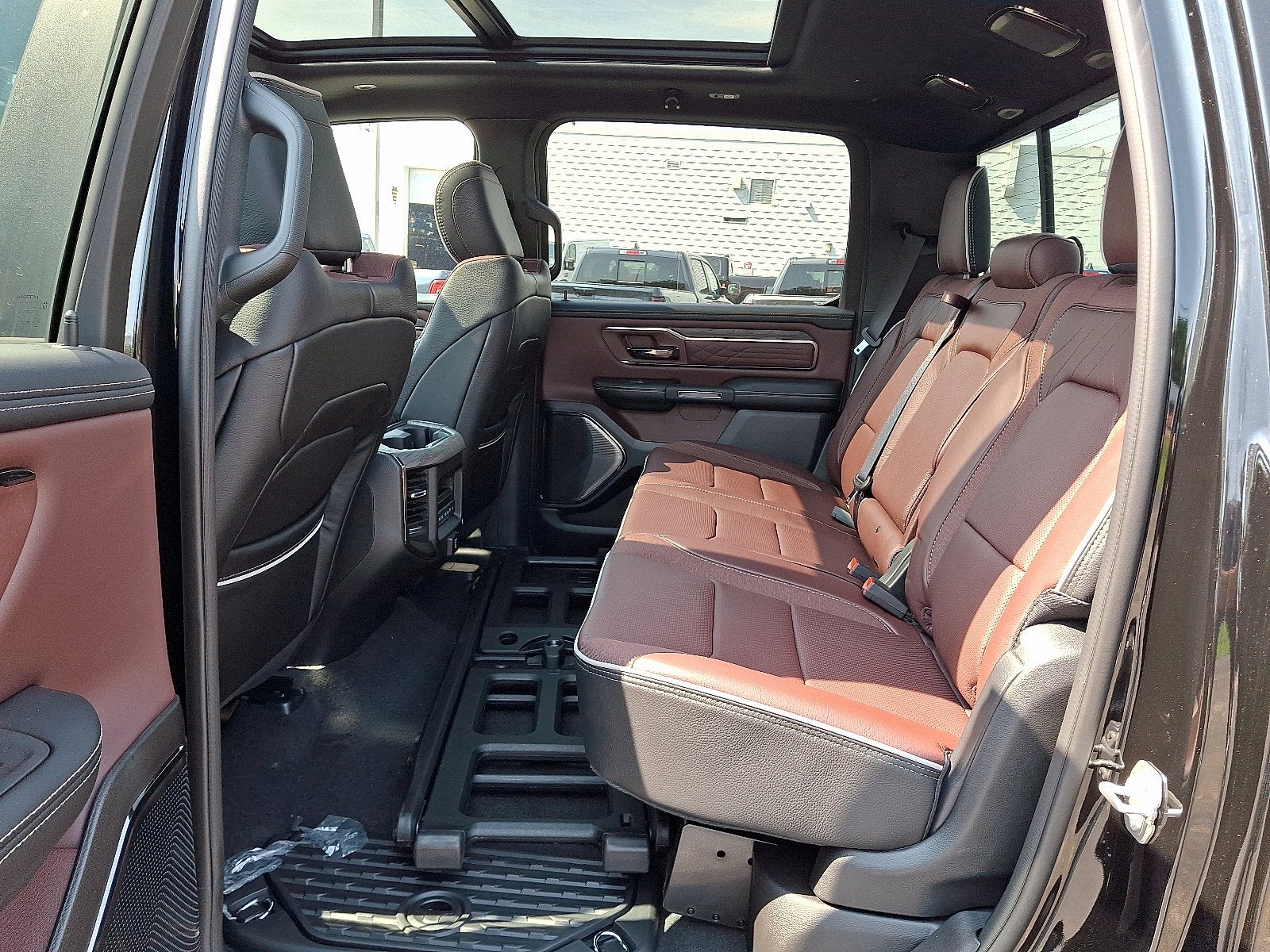 2027 RAM 1500 RAM 1500 LIMITED CREW CAB 4X4 5'7' BOX