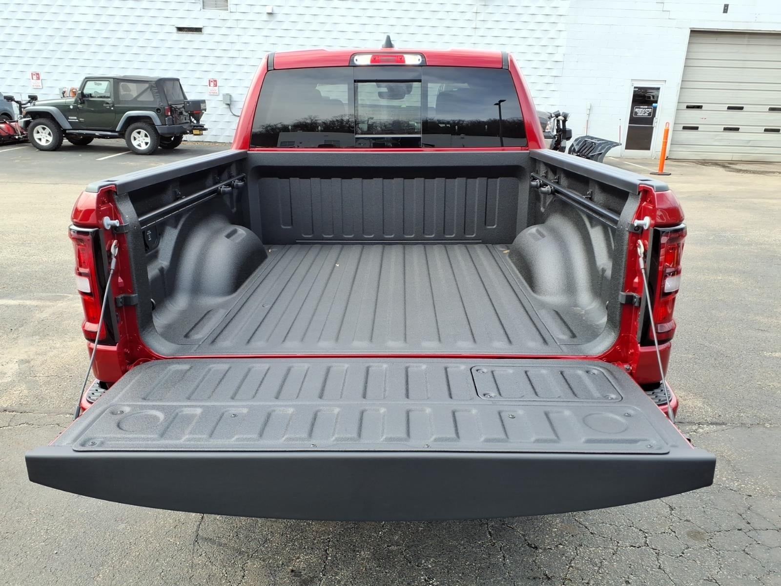 2026 RAM 1500 RAM 1500 LARAMIE CREW CAB 4X4 5'7' BOX
