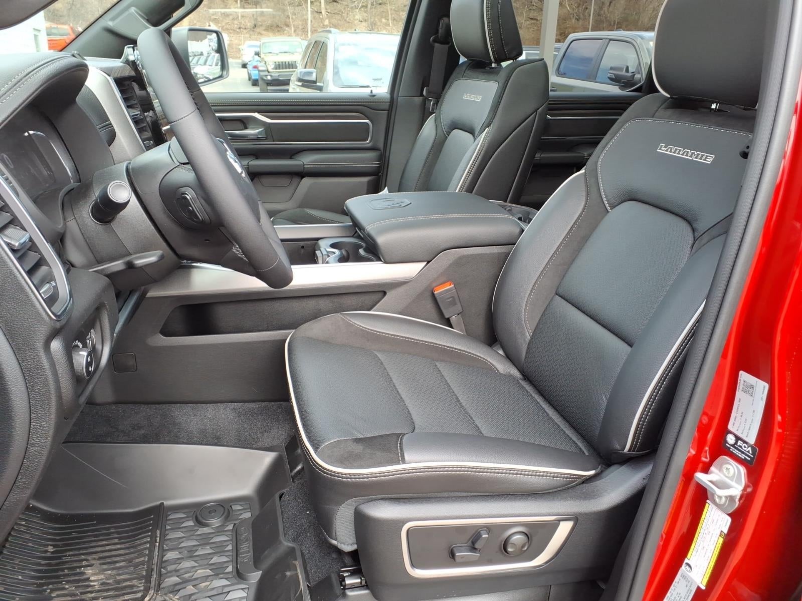 2026 RAM 1500 RAM 1500 LARAMIE CREW CAB 4X4 5'7' BOX