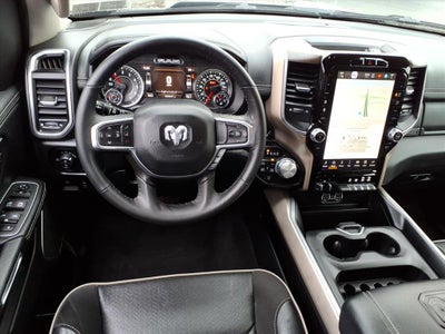 2022 RAM 1500 Laramie Crew Cab 4x4 5'7' Box