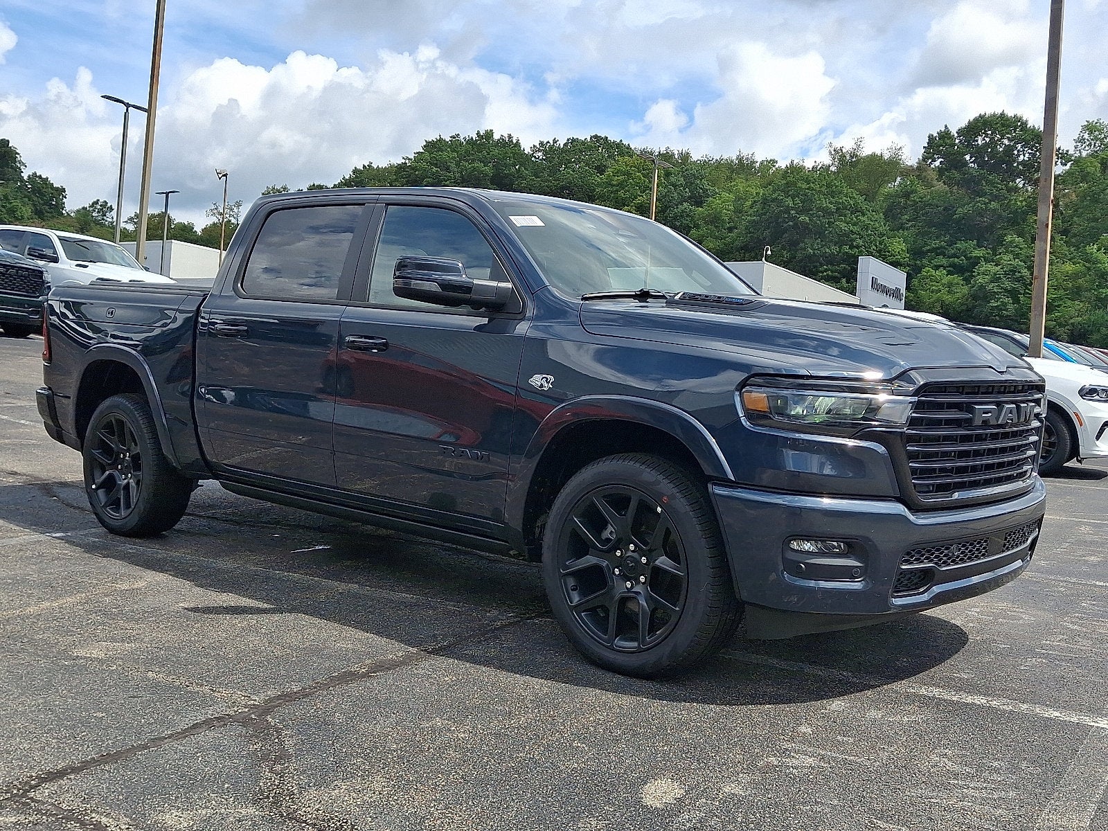 2026 RAM 1500 RAM 1500 LARAMIE CREW CAB 4X4 5'7' BOX