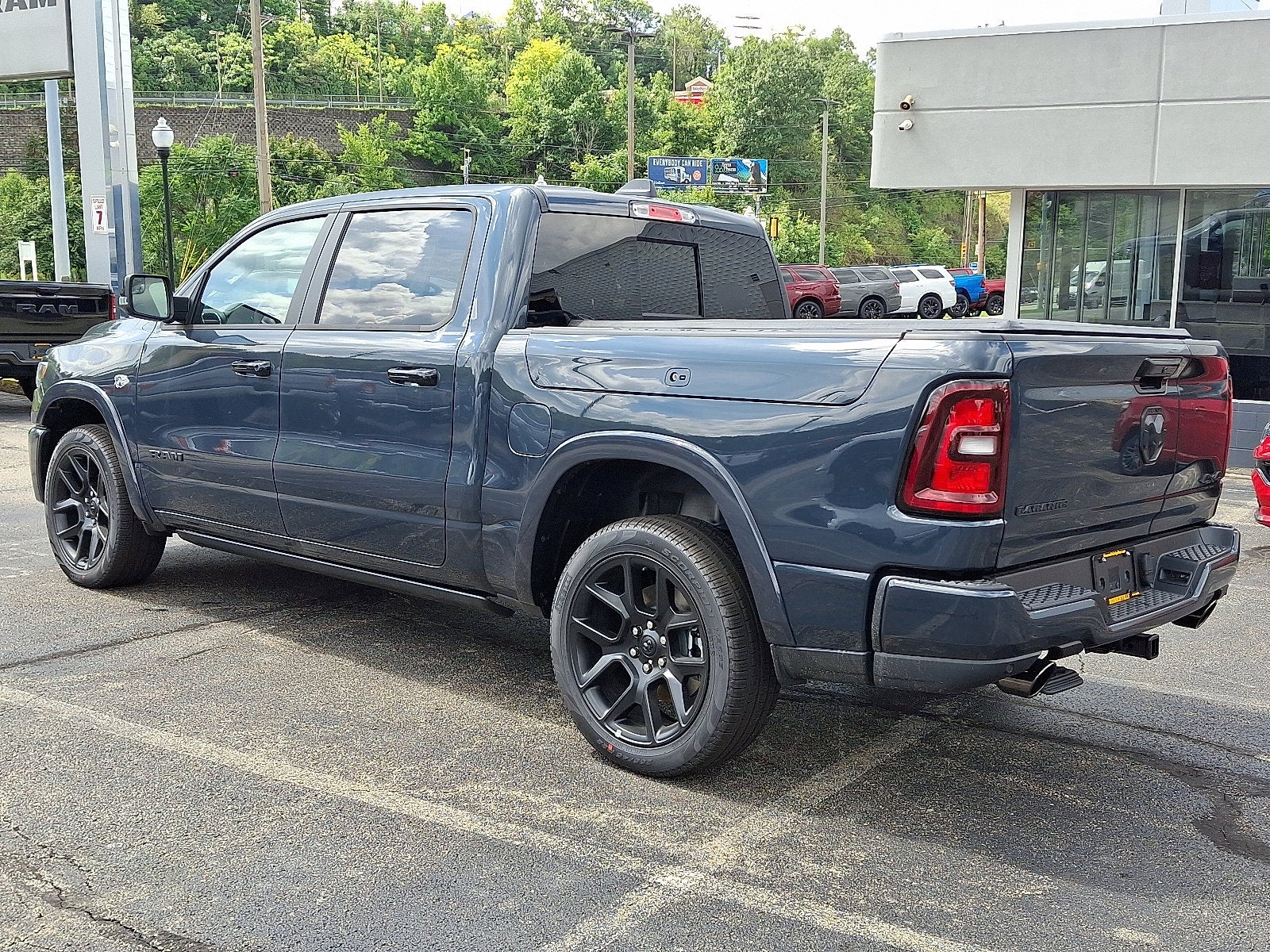 2026 RAM 1500 RAM 1500 LARAMIE CREW CAB 4X4 5'7' BOX