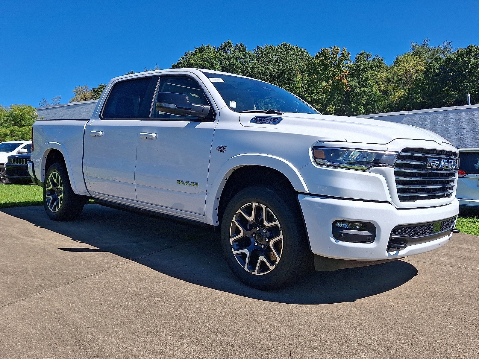 2027 RAM 1500 RAM 1500 LARAMIE CREW CAB 4X4 5'7' BOX