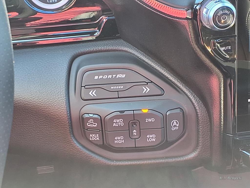 2026 RAM 1500 RAM 1500 REBEL CREW CAB 4X4 5'7' BOX