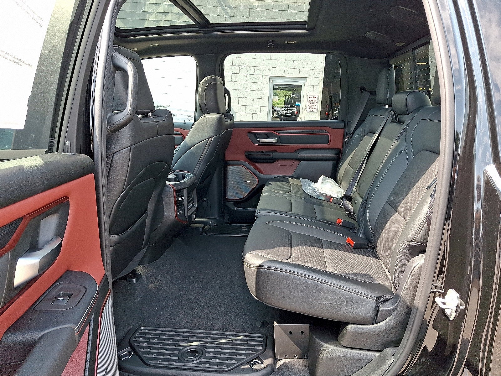 2027 RAM 1500 RAM 1500 REBEL CREW CAB 4X4 5'7' BOX