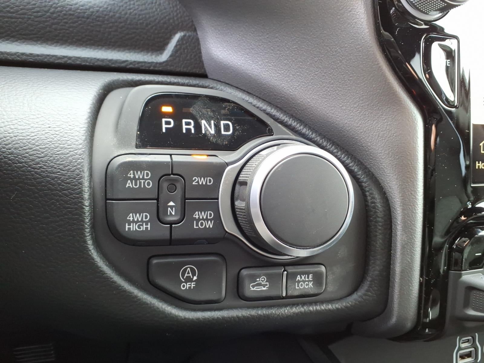 2026 RAM 1500 RAM 1500 BIG HORN CREW CAB 4X4 6'4' BOX