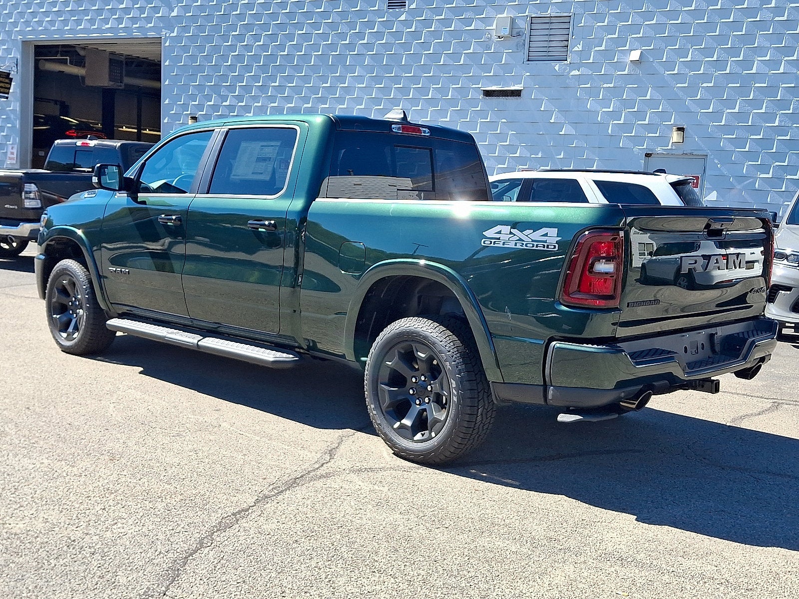2026 RAM 1500 RAM 1500 BIG HORN CREW CAB 4X4 6'4' BOX