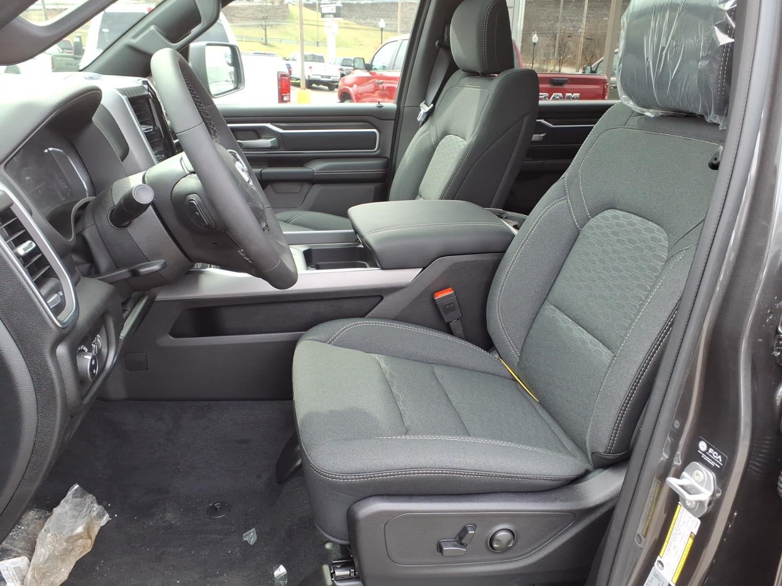 2026 RAM 1500 RAM 1500 BIG HORN CREW CAB 4X4 6'4' BOX