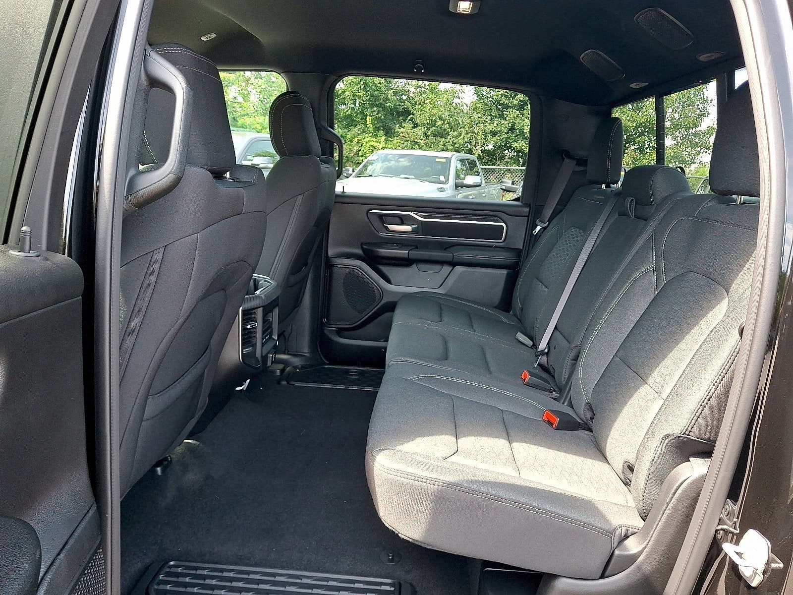 2027 RAM 1500 RAM 1500 BIG HORN CREW CAB 4X4 6'4' BOX