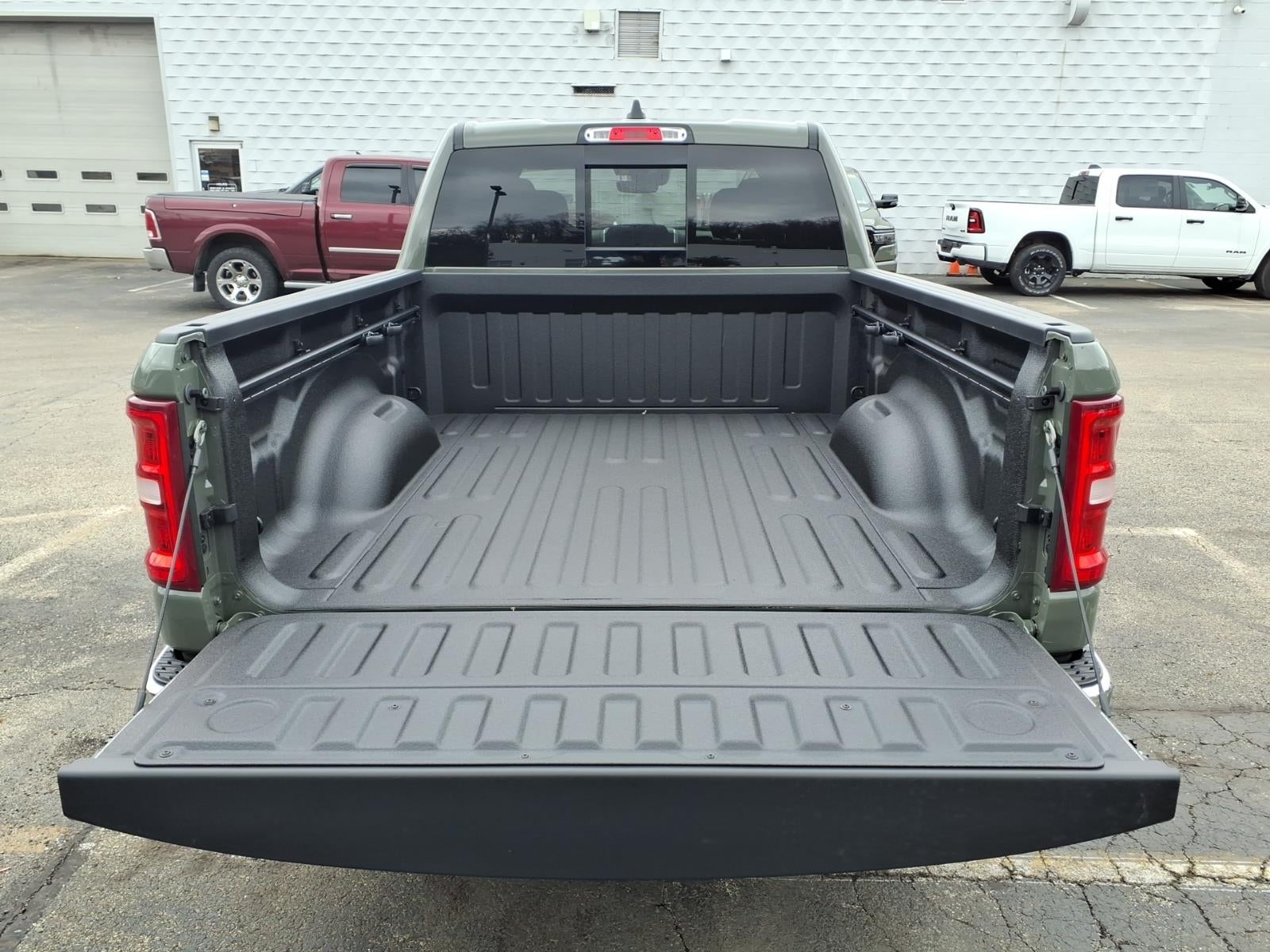 2026 RAM 1500 RAM 1500 BIG HORN CREW CAB 4X4 6'4' BOX