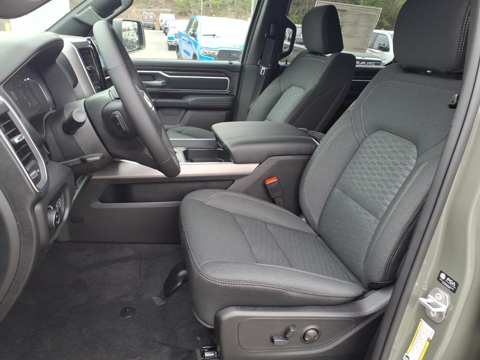 2026 RAM 1500 RAM 1500 BIG HORN CREW CAB 4X4 6'4' BOX