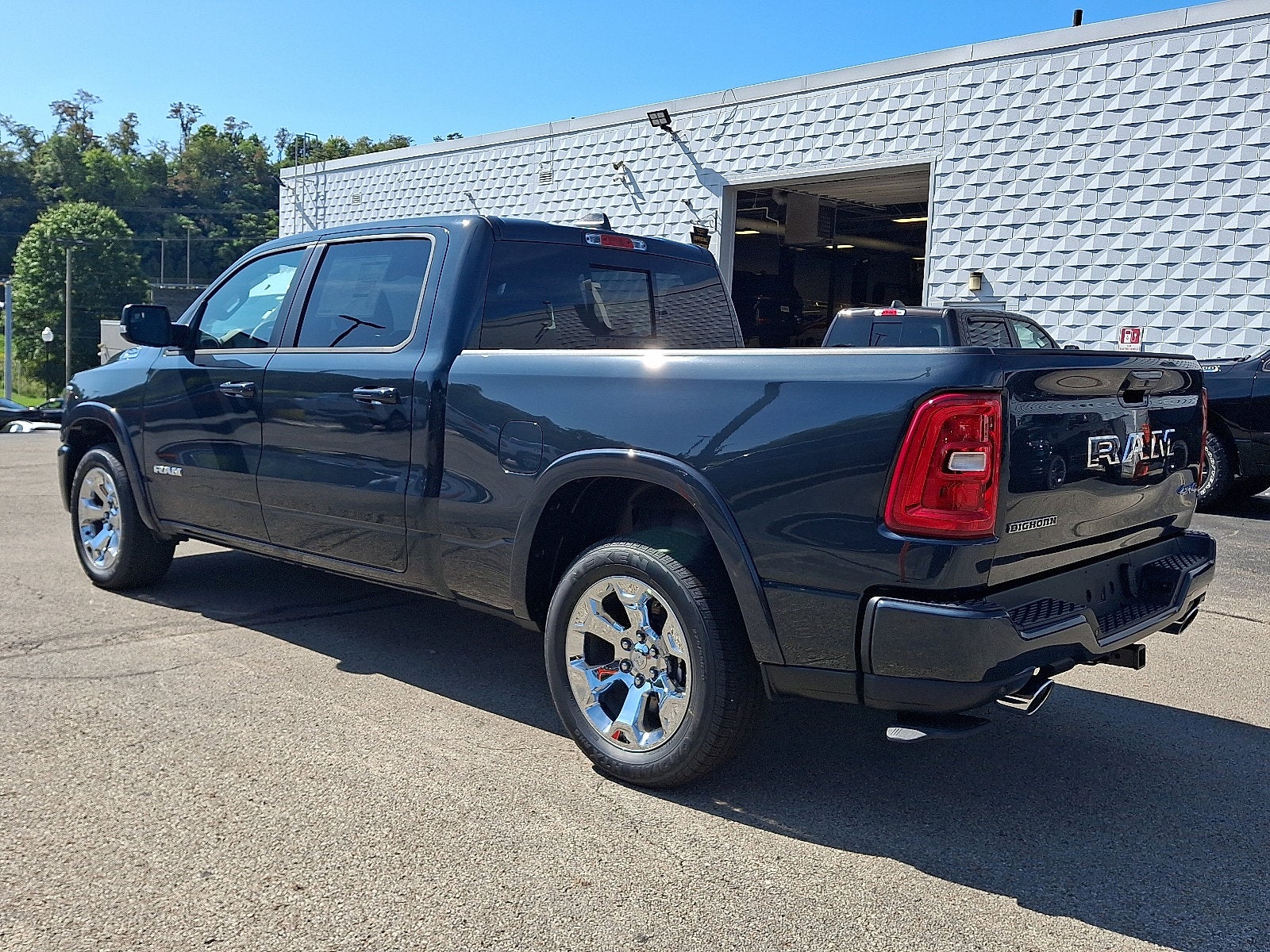 2027 RAM 1500 RAM 1500 BIG HORN CREW CAB 4X4 6'4' BOX