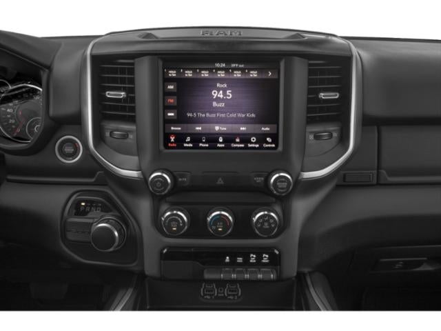 2020 RAM 1500 Big Horn Crew Cab 4x4 6'4' Box