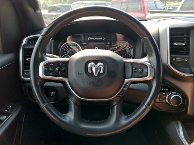 2020 RAM 1500 Big Horn Crew Cab 4x4 6'4' Box