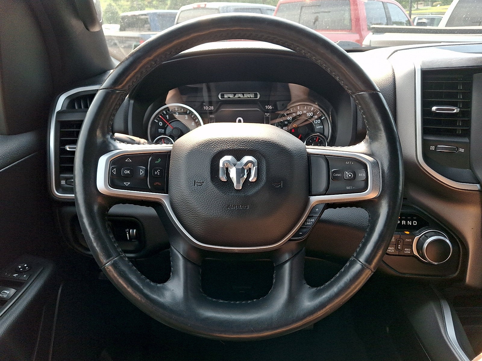 2020 RAM 1500 Big Horn Crew Cab 4x4 6'4' Box