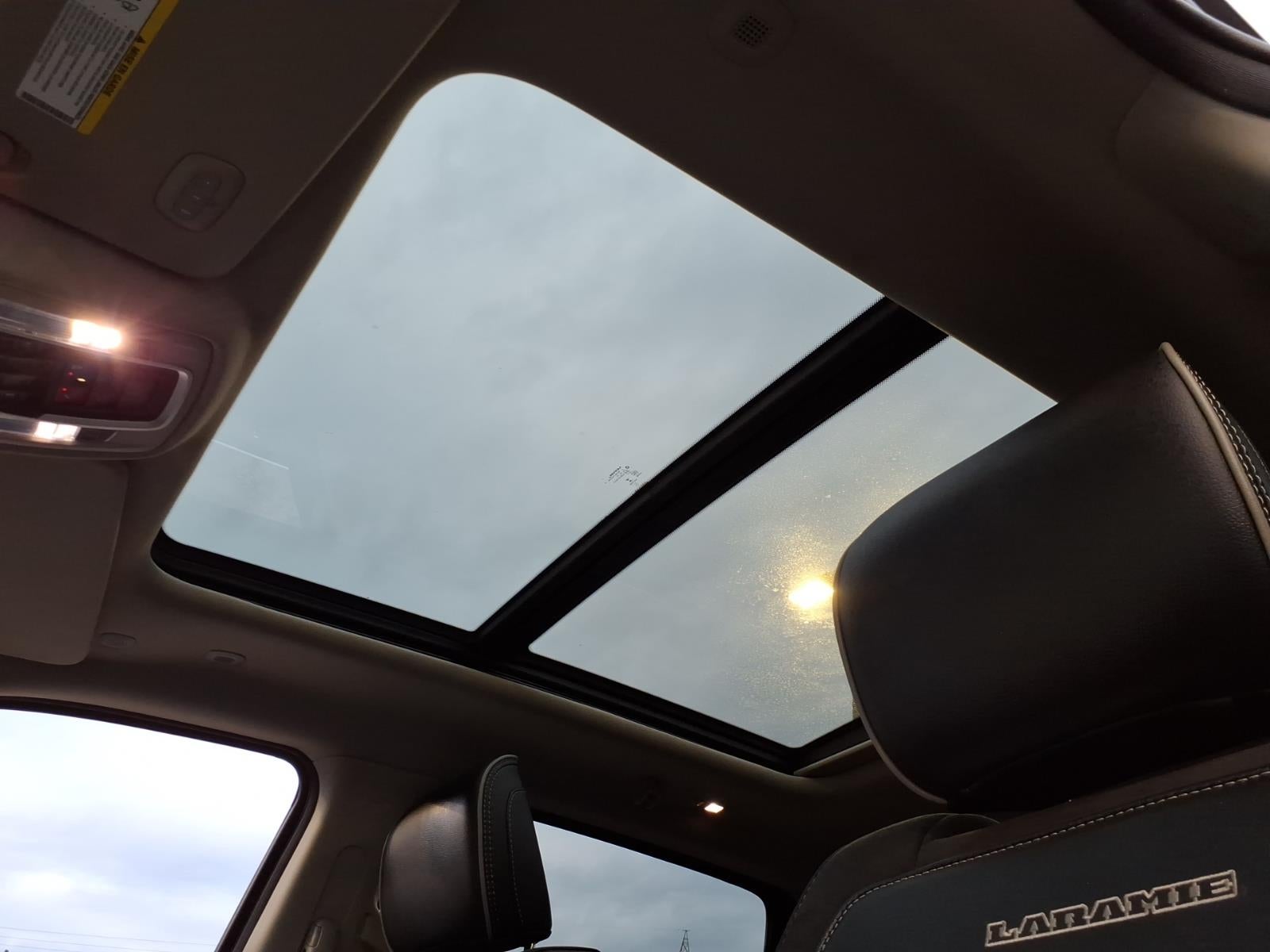 2022 RAM 1500 Laramie Crew Cab 4x4 6'4' Box