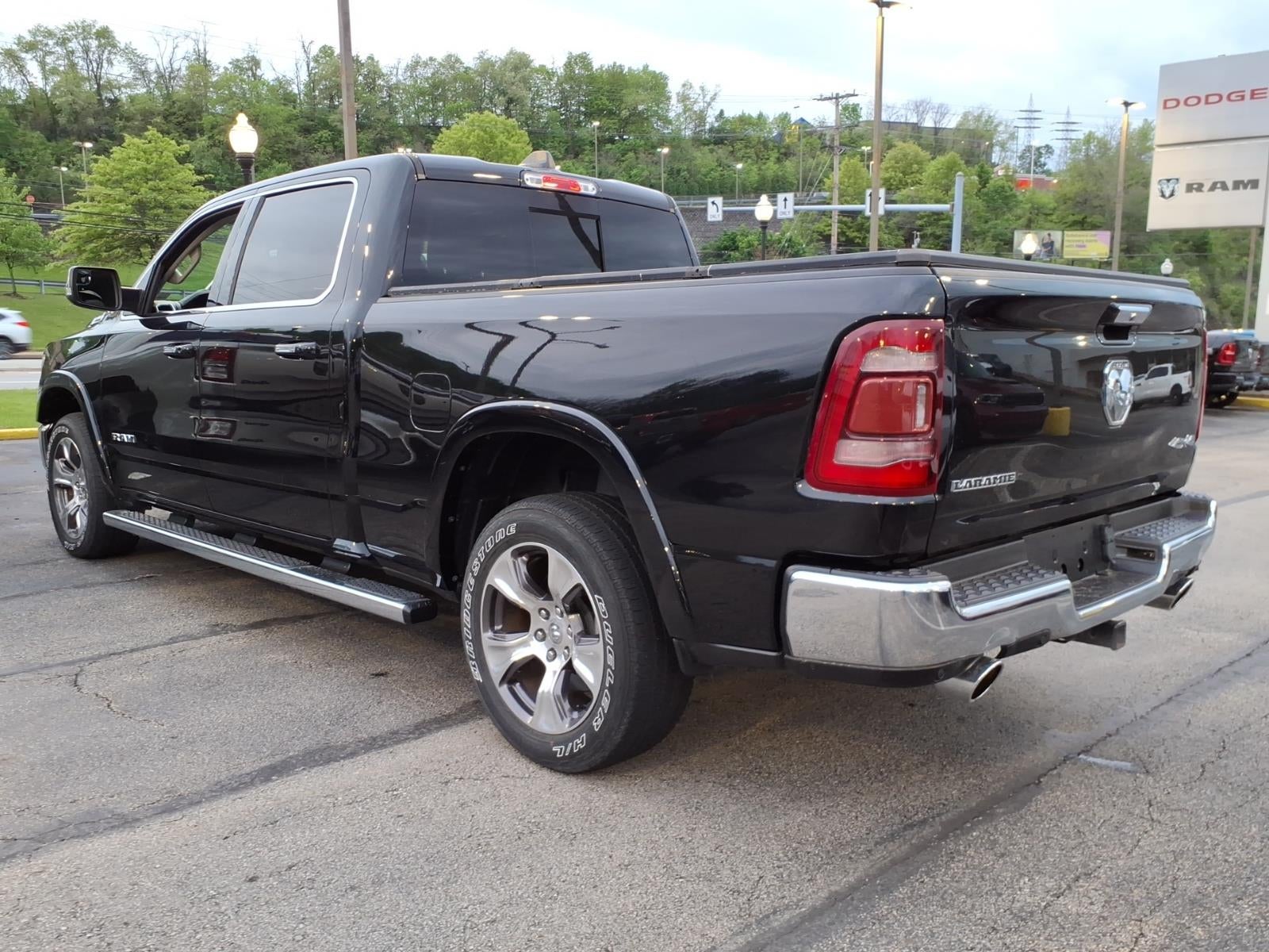 2022 RAM 1500 Laramie Crew Cab 4x4 6'4' Box