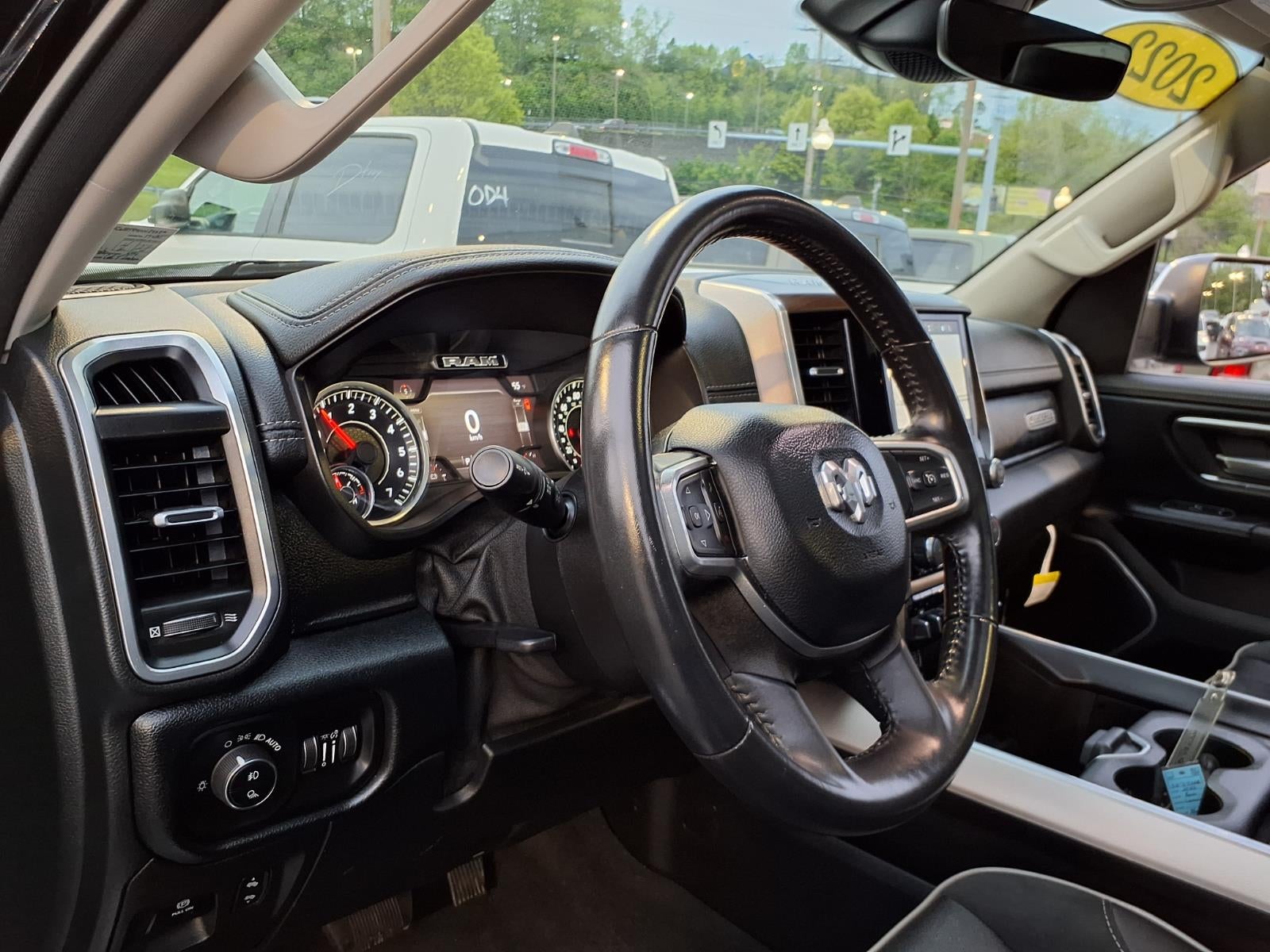 2022 RAM 1500 Laramie Crew Cab 4x4 6'4' Box