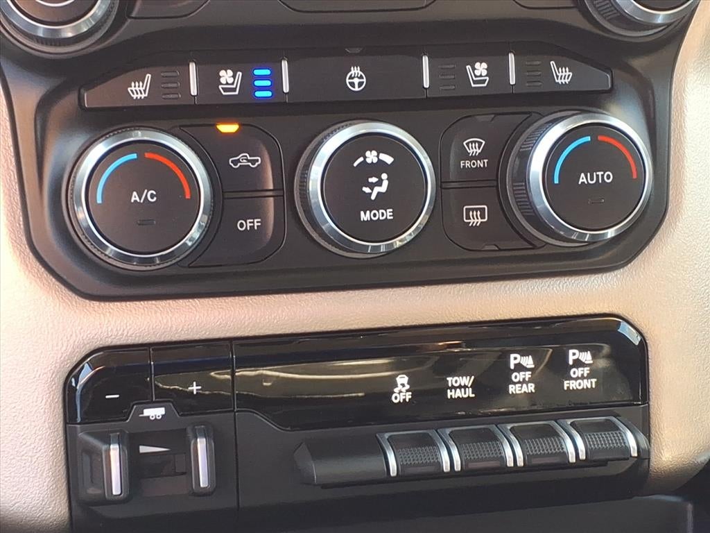 2022 RAM 1500 Laramie Crew Cab 4x4 6'4' Box